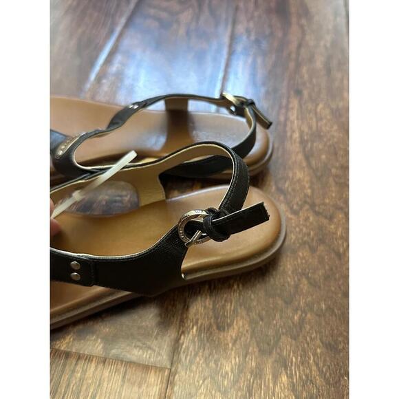 MICHAEL KORS Womens 8.5M Black Thong Flat Sandals MK Logo Casual Summer - Picture 2 of 7